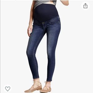 Hybrid & Company Super Comfy Stretch Women's Skinny Maternity Jeans